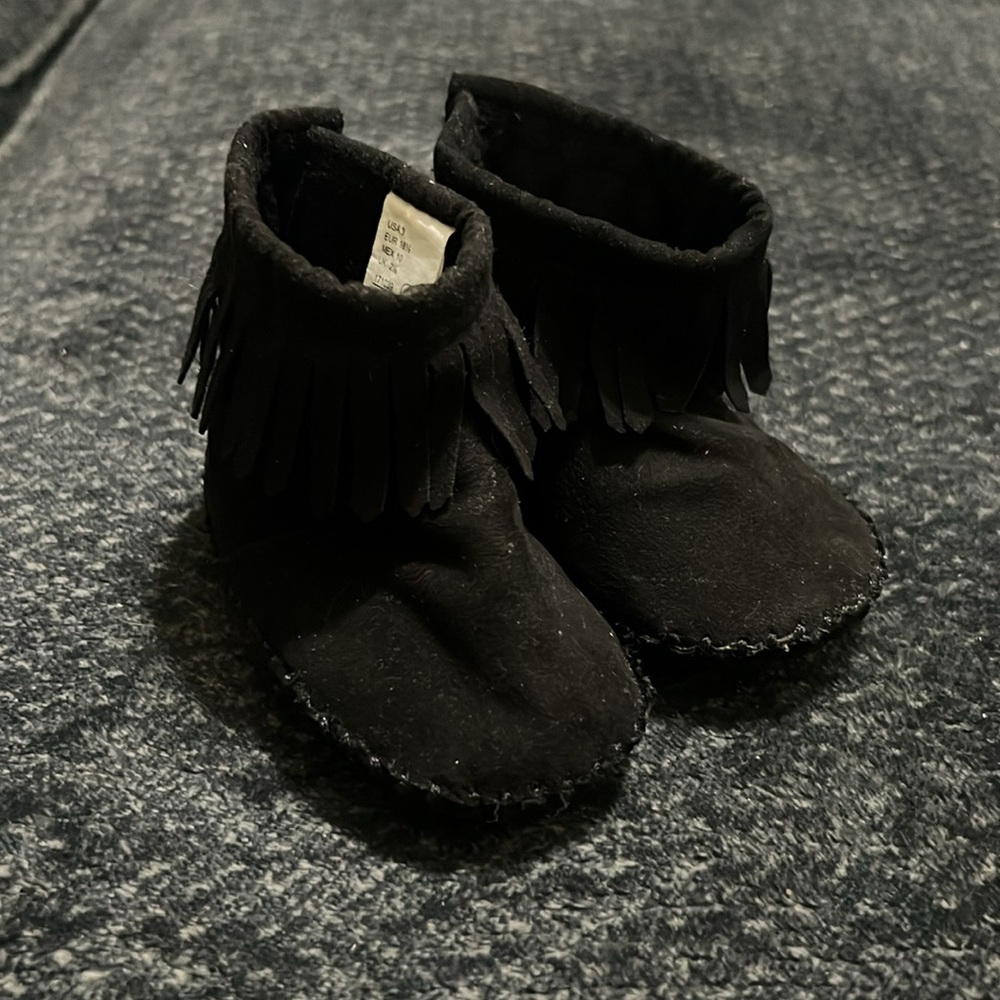 Black Fringe Infant Booties - Teeny Toes Size 3